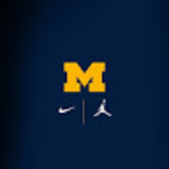 Profile Picture of Tod Maddux (@maizeblue720) on Poshmark