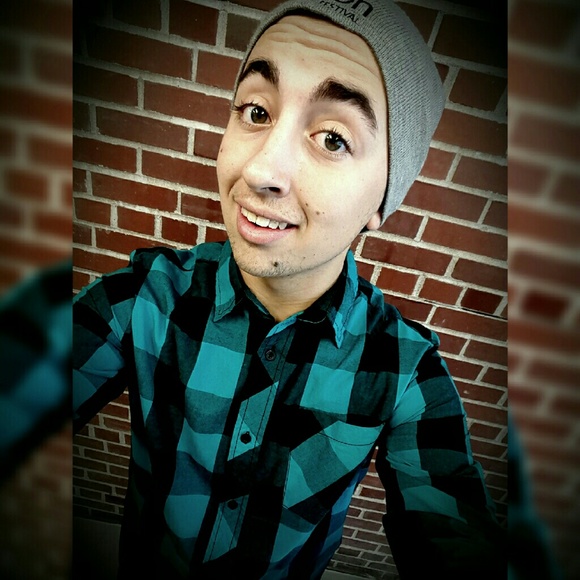 Profile Picture of Dakota Lumetta (@j3susfr34k7) on Poshmark