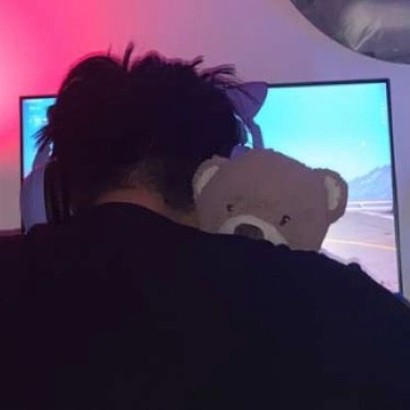 Profile Picture of Thompson Nguyen (@tnomp) on Tiktok