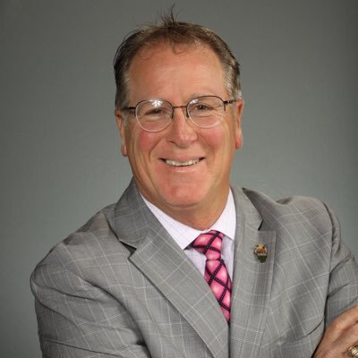 Profile Picture of Dr. Patrick M.Twomey (@twomeymcusd185) on Twitter