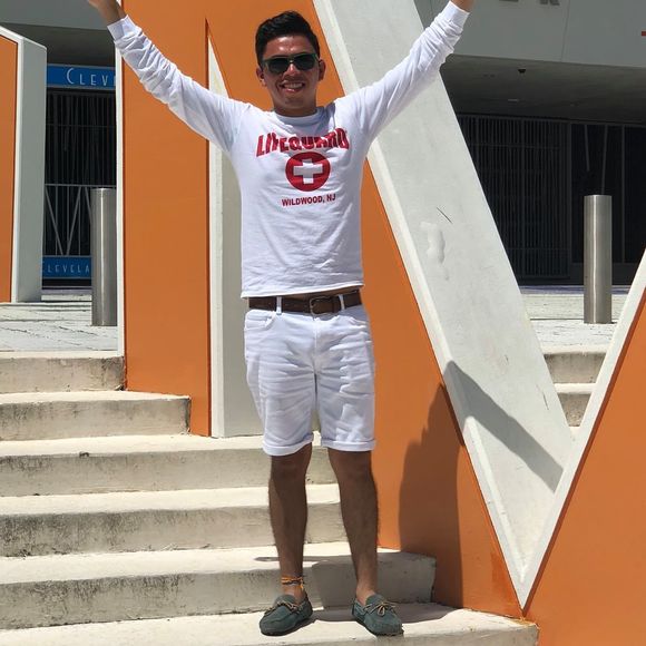 Profile Picture of Alexander Carrera (@alexandercar991) on Poshmark