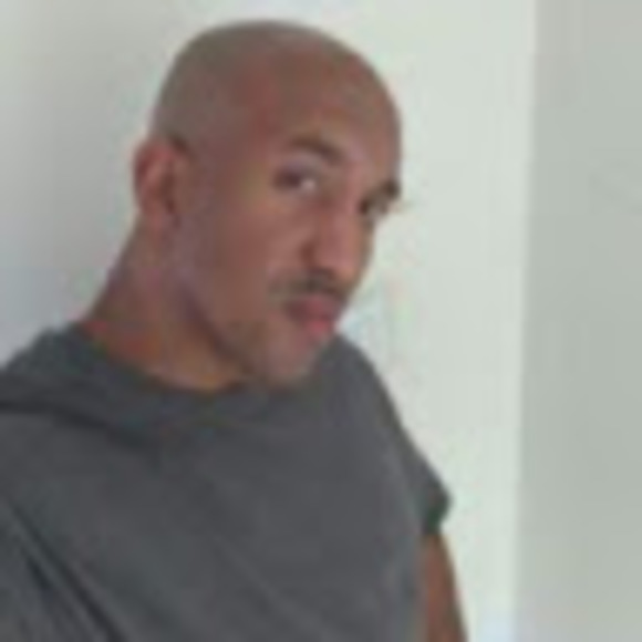 Profile Picture of Patrick Gardner (@patrickgardn713) on Poshmark