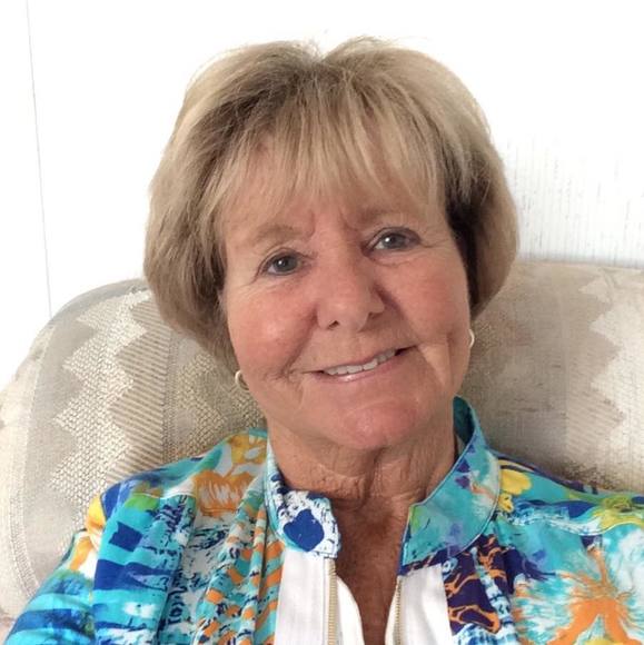 Profile Picture of Bonnie Kemper (@poncho2795) on Poshmark