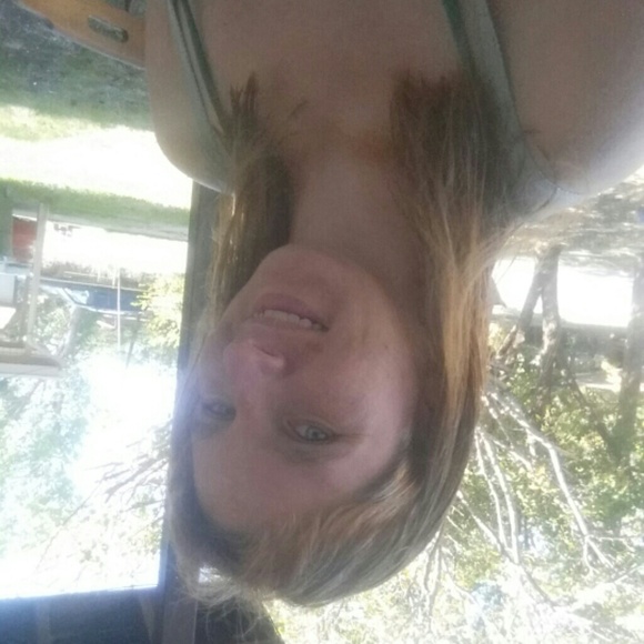 Profile Picture of Pamela Michael (@rosaliesmommy12) on Poshmark
