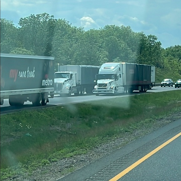 Profile Picture of Sebastian Hoyos grajales (@sebasteeler) on Poshmark