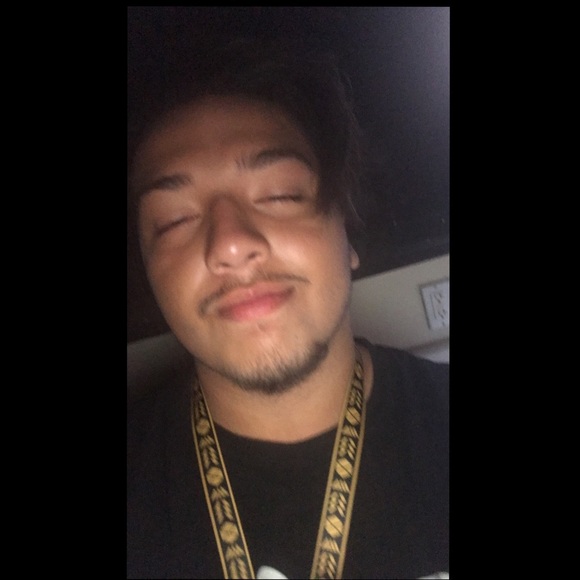 Profile Picture of Julian Alvarado (@sanosuke_) on Poshmark