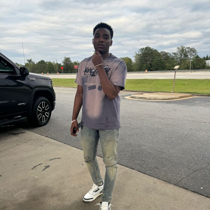 Profile Picture of Deon Daniels (@deonnn1k) on Tiktok