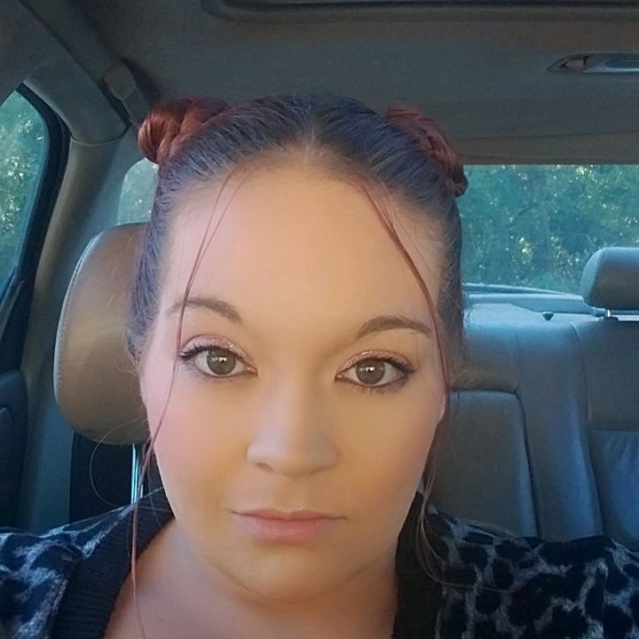 Profile Picture of corrieholifield (@corrieholifield) on Tiktok