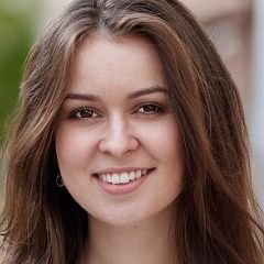 Profile Picture of RoxyFoxyLady (@RoxyFoxyLady12L) on Twitter