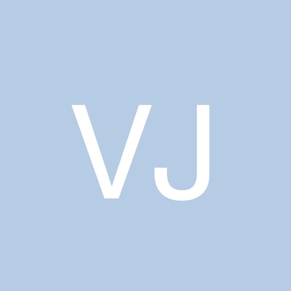 Profile Picture of Viviane Joseph (@lovelyvjo) on Poshmark