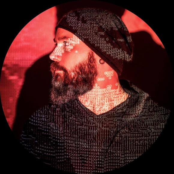 Profile Picture of Myles Arwine (@thseeker) on Poshmark