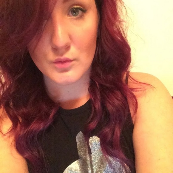 Profile Picture of Ashley Sehi (@bb_nighthawk) on Poshmark