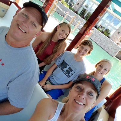 Profile Picture of Donna Lightfoot (@D_Lightfoot5) on Twitter