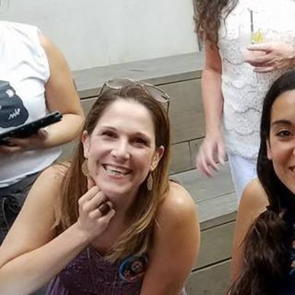 Profile Picture of Angie Englert (@angiern77) on Poshmark