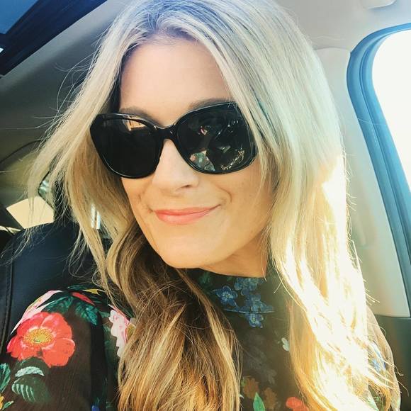 Profile Picture of Erica Harmelin (@ericaharmelin) on Poshmark