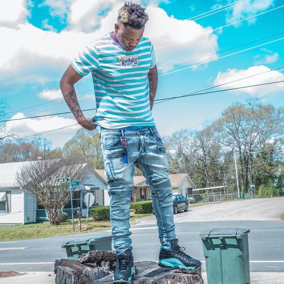 Profile Picture of Go yayo Xafford (@wafforddionte) on Poshmark