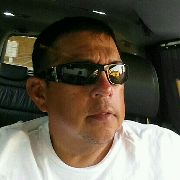 Profile Picture of Manuel Olvera (@phatmanny) on Poshmark