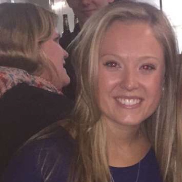 Profile Picture of Karly Larsen (@larsenkarly) on Poshmark