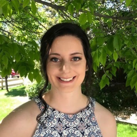 Profile Picture of Emily Scheibeler (@emscheibeler) on Poshmark