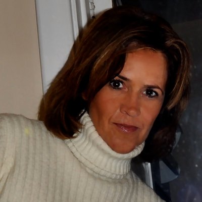 Profile Picture of Laurie J Smith (@lauriesmithnet) on Twitter