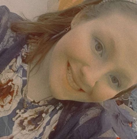 Profile Picture of Alyssa Vanier (@alyssav83) on Poshmark