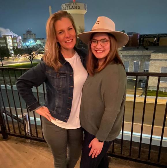 Profile Picture of Christy Dobranski (@crstydski) on Poshmark