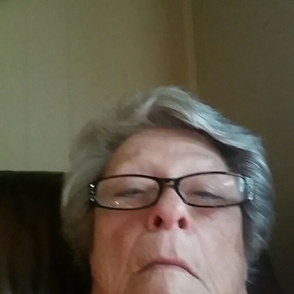 Profile Picture of Pat Bigbee (@bigbeep38) on Poshmark