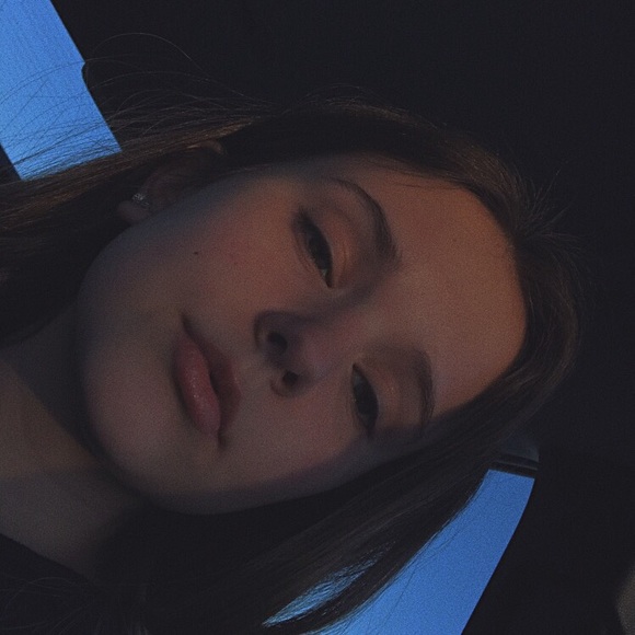 Profile Picture of Kylee Hatfield (@softball28447) on Poshmark