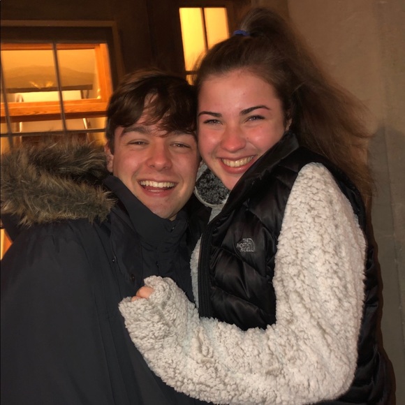 Profile Picture of Drew Lambert (@drewlam) on Poshmark