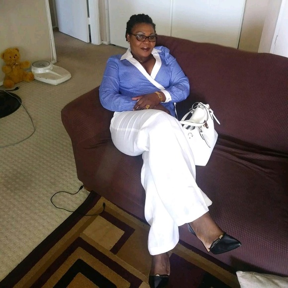 Profile Picture of Sara Ekwe (@ngondo) on Poshmark