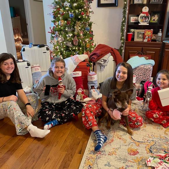 Profile Picture of Stacie Campbell (@campbelldog3) on Poshmark