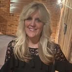 Profile Picture of Suzanne CocoVass (@teachersuzy) on Facebook