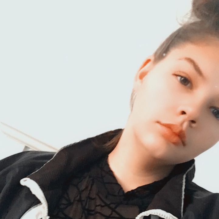 Profile Picture of ❤️😊Hollie😊❤️ (@holliebass18) on Tiktok
