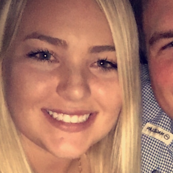 Profile Picture of Hannah Vavra (@vavra4) on Poshmark