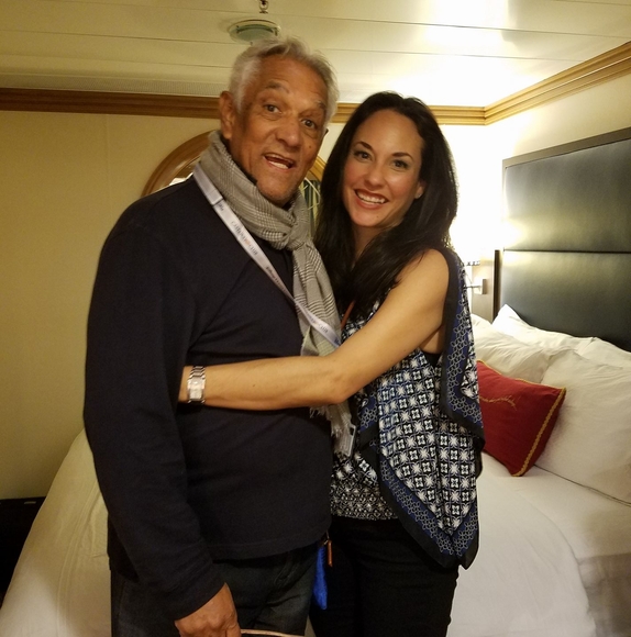 Profile Picture of Vanessa Chazaro (@vchazaro) on Poshmark