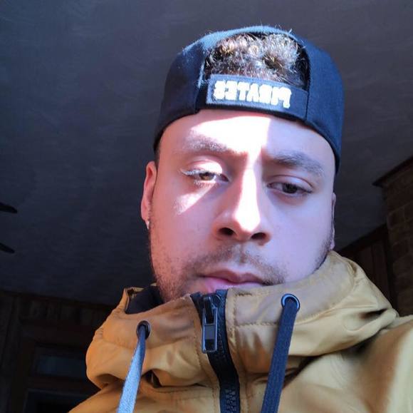 Profile Picture of James Venerable (@venny223) on Poshmark