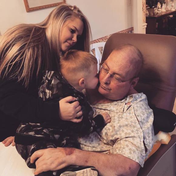 Profile Picture of Amber Gianotti (@ambergianotti) on Poshmark