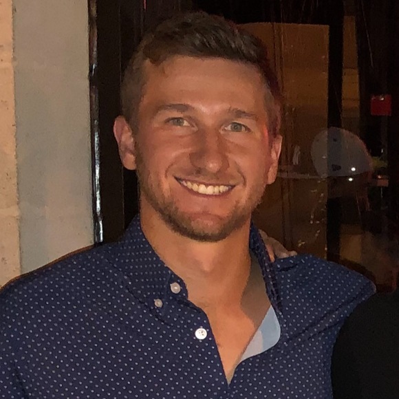 Profile Picture of Evan Sandmann (@esandmann25) on Poshmark