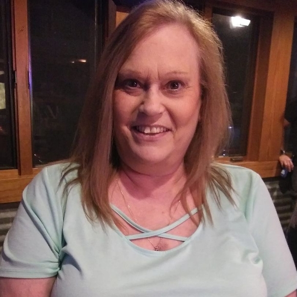 Profile Picture of Wanda Honeycutt (@wanda_61) on Poshmark