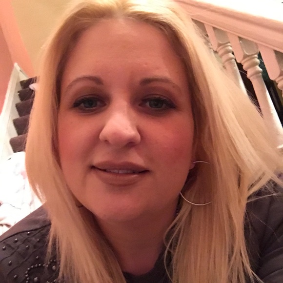 Profile Picture of Joey Buxton (@spagirl78) on Poshmark