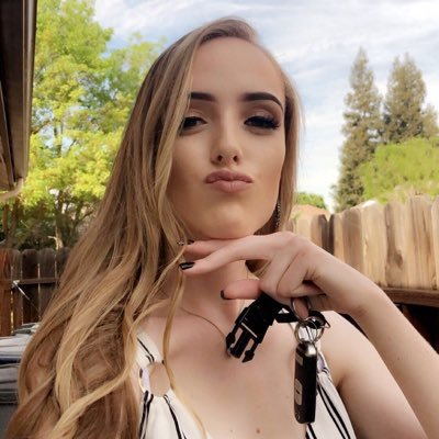 Profile Picture of Queen Julia (@JusstJulia) on Twitter