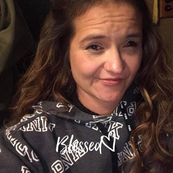 Profile Picture of Tashina Enger (@tish5689) on Poshmark