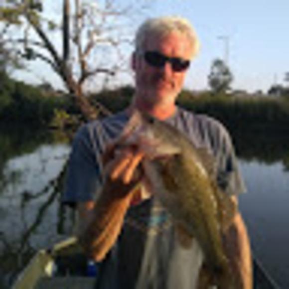 Profile Picture of Andrew Brogan (@andrewbrogan) on Poshmark