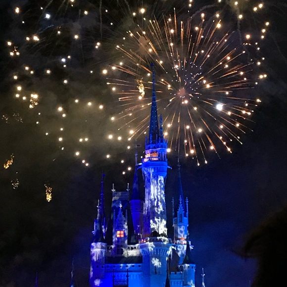 Profile Picture of Stacey Negron (@stacey1021) on Poshmark