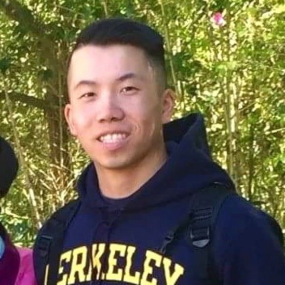 Profile Picture of Erik Ho (@theerikho) on Poshmark