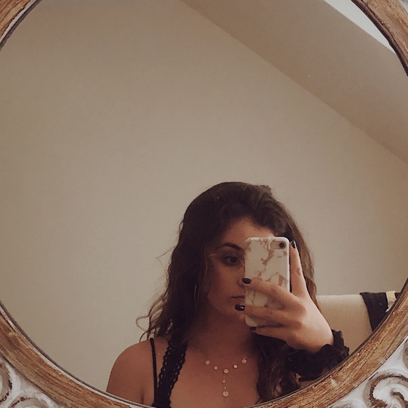 Profile Picture of Christianne Bernhardt (@christianneb21) on Poshmark