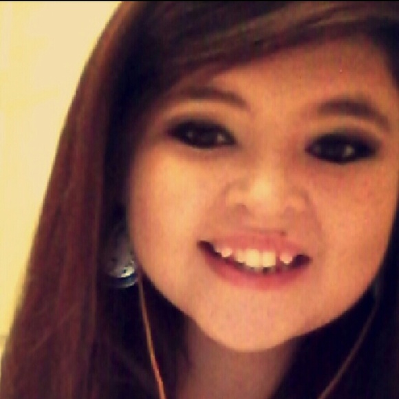 Profile Picture of Allison Kirby (@alley7655) on Poshmark