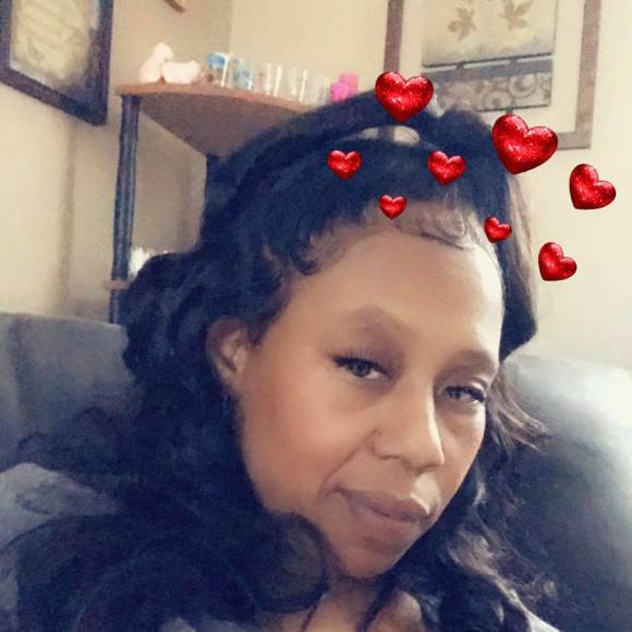 Profile Picture of Shawnetta Scarbrough (@shawnetta1) on Poshmark