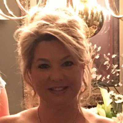 Profile Picture of Jennifer House Smith (@JennSmith69) on Twitter