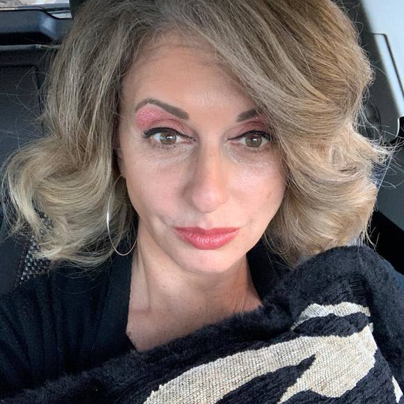 Paula Dimarco - Poshmark Profile Picture of Paula Dimarco (@pauladimarco) on Poshmark